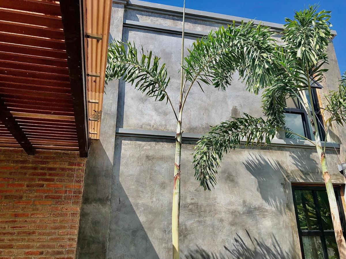 Tha Ma-O Bouteak Homestay - Self Check-In Lampang Extérieur photo
